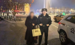 巡逻民警积极作为助力游客市民寻回遗失物品