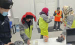春雷行动·巡逻防控 风雪中的守护：香坊公安用行动送温暖