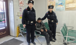 寒冬暖心守护！南岗分局民警巡逻中及时救助醉酒倒地男子